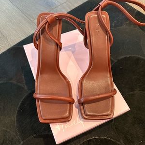 Hanifa Zeta sandals size 40
